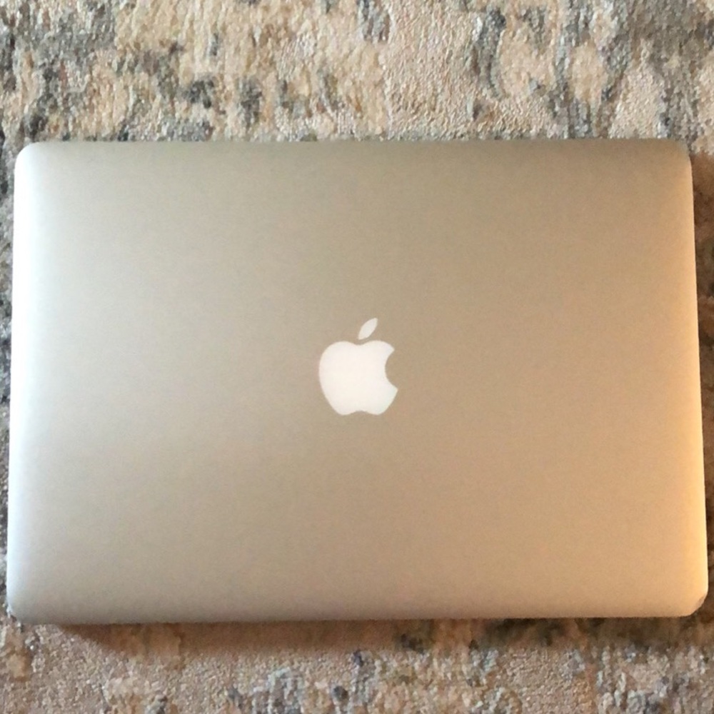 SOLD: Apple MacBook Air